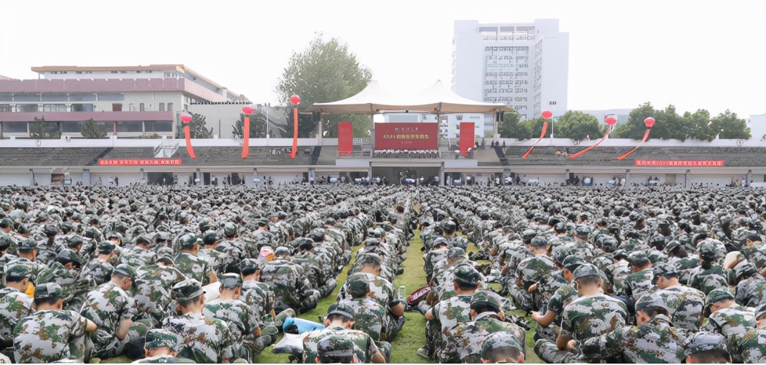 直击！党委书记开讲，10518人现场围观，湖南这堂“第一课”火了！