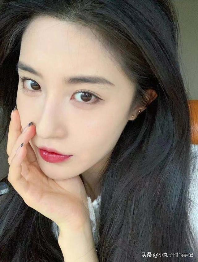 一到秋冬嘴巴干裂太疼痛？3个技巧教你滋润嘴巴，轻松拥有嘟嘟唇