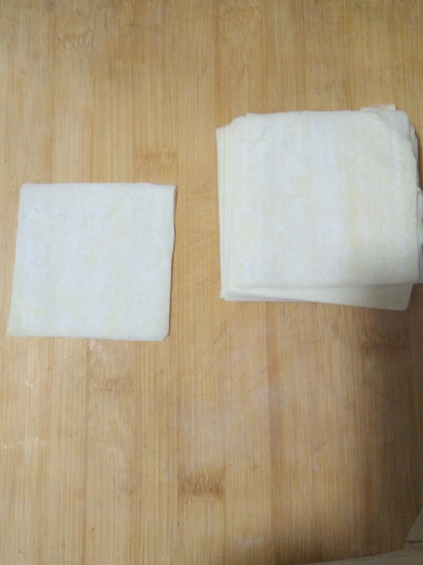 抄手皮可以做什么美食（简单易上手的鲜美抄手皮肉末面）