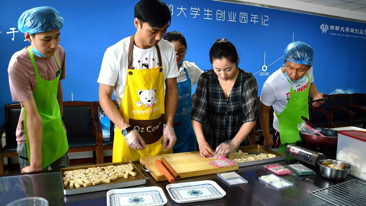 大学生创业要像谈恋爱一样，4个要素要牢记，过来人忠告