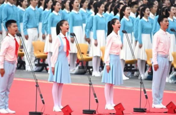 中国传媒大学校花走红，堪称颜值天花板，看后容易让人心跳加速