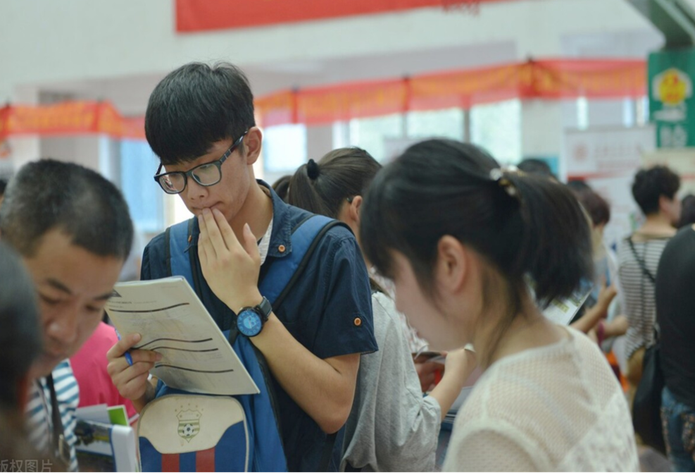 武汉各高校学费上涨，家长直呼读不起，看看有你的学校吗