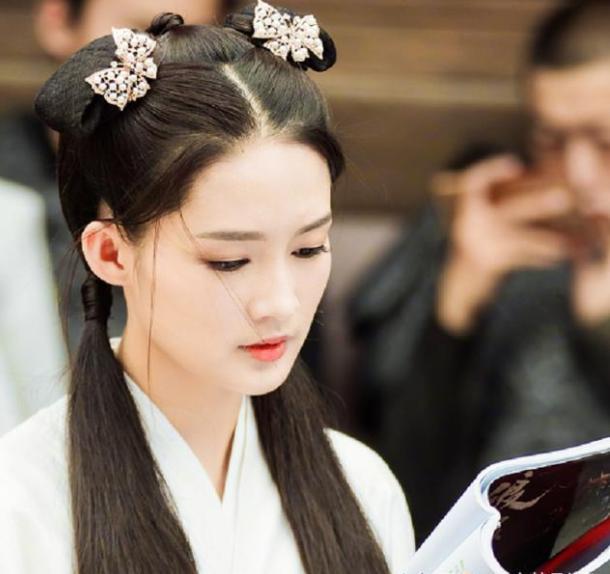 2021年广东中考作文：《少年的模样》