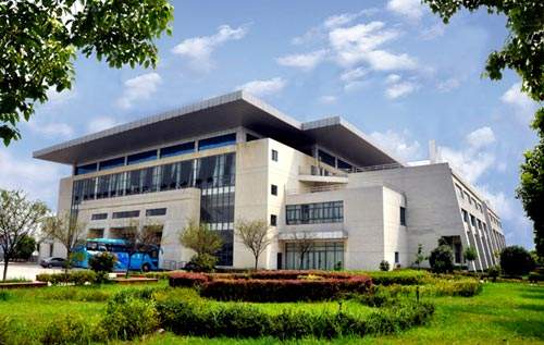 江西省的2所“潜力股”大学，专业好分数低，毕业生备受企业关注