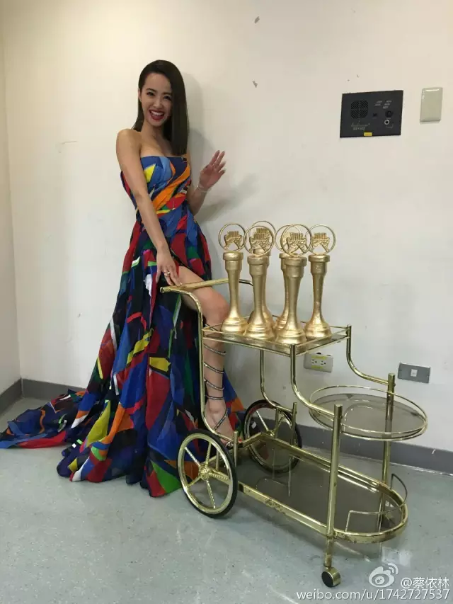 当蔡依林学会做蛋糕，糕点师：有人来砸场子了，还让不让人活了