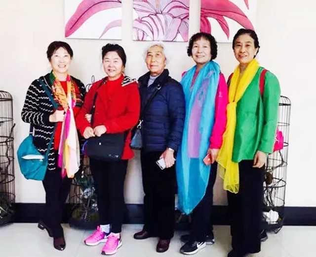 王耀武的后代过得怎么样？女儿生下“五朵金花”