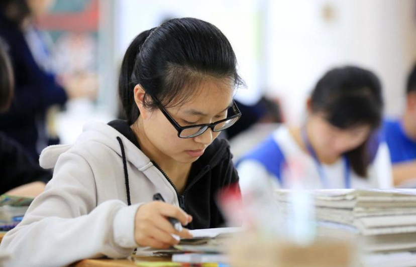 考不上大学不要愁，这些大专专业，毕业一样找到好工作