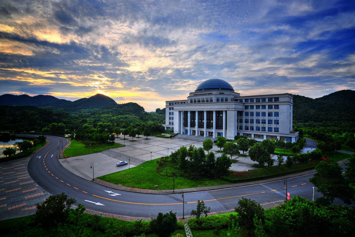 好消息！浙江一学院将更名，工程学排名前1%，网友：实至名归