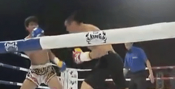 豪取 59 场连胜！揭秘死神方便散打式踢拳