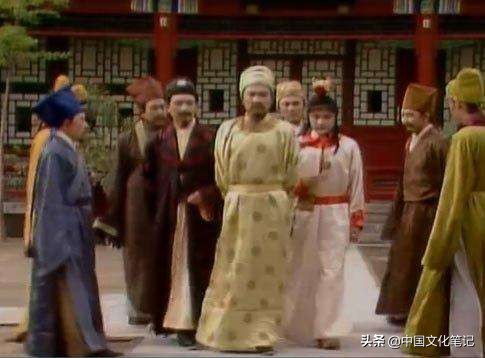 《红楼梦》中柳絮词：林黛玉社长，薛宝钗为尊，贾府最后的太平春