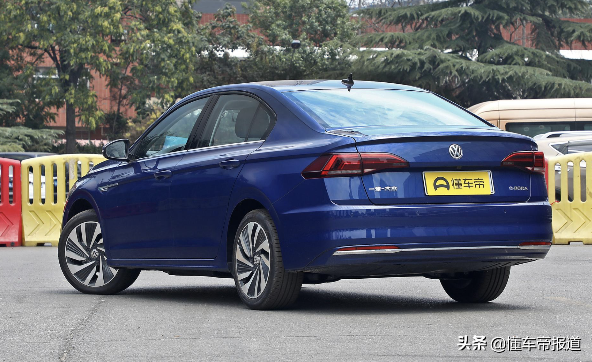 新车 | 售13.58万元起，一汽-大众新款宝来·纯电上市，续航里程提升