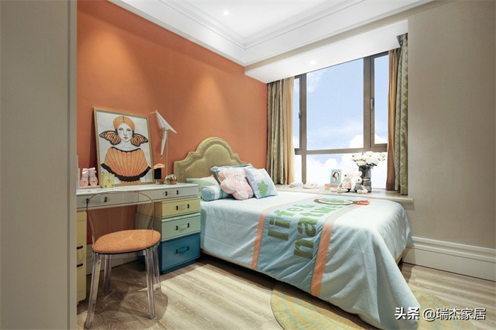 现代风装修，橘色+蓝色经典搭配，让家与众不同