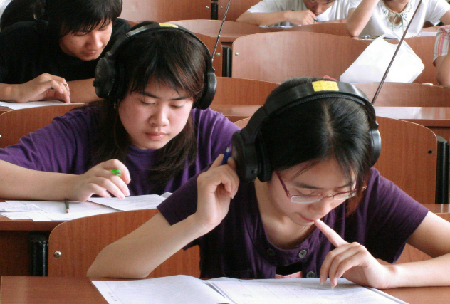 大学四六级一定要过吗（英语四六级考试中）