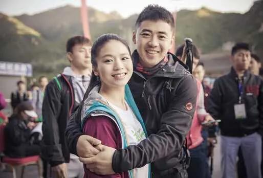 黄英老公(快女黄英和老公结婚7年,有一儿一女,老公不只是歌手,还是