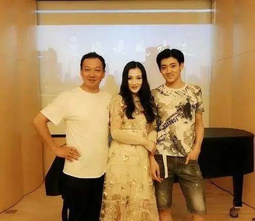 中国8大美人今昔颜值对比，有人整容颜垮，有人优雅老去，差距大