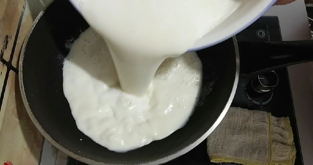 原来豆腐脑制作这么简单，比例及注意事项教给你，在家就能做