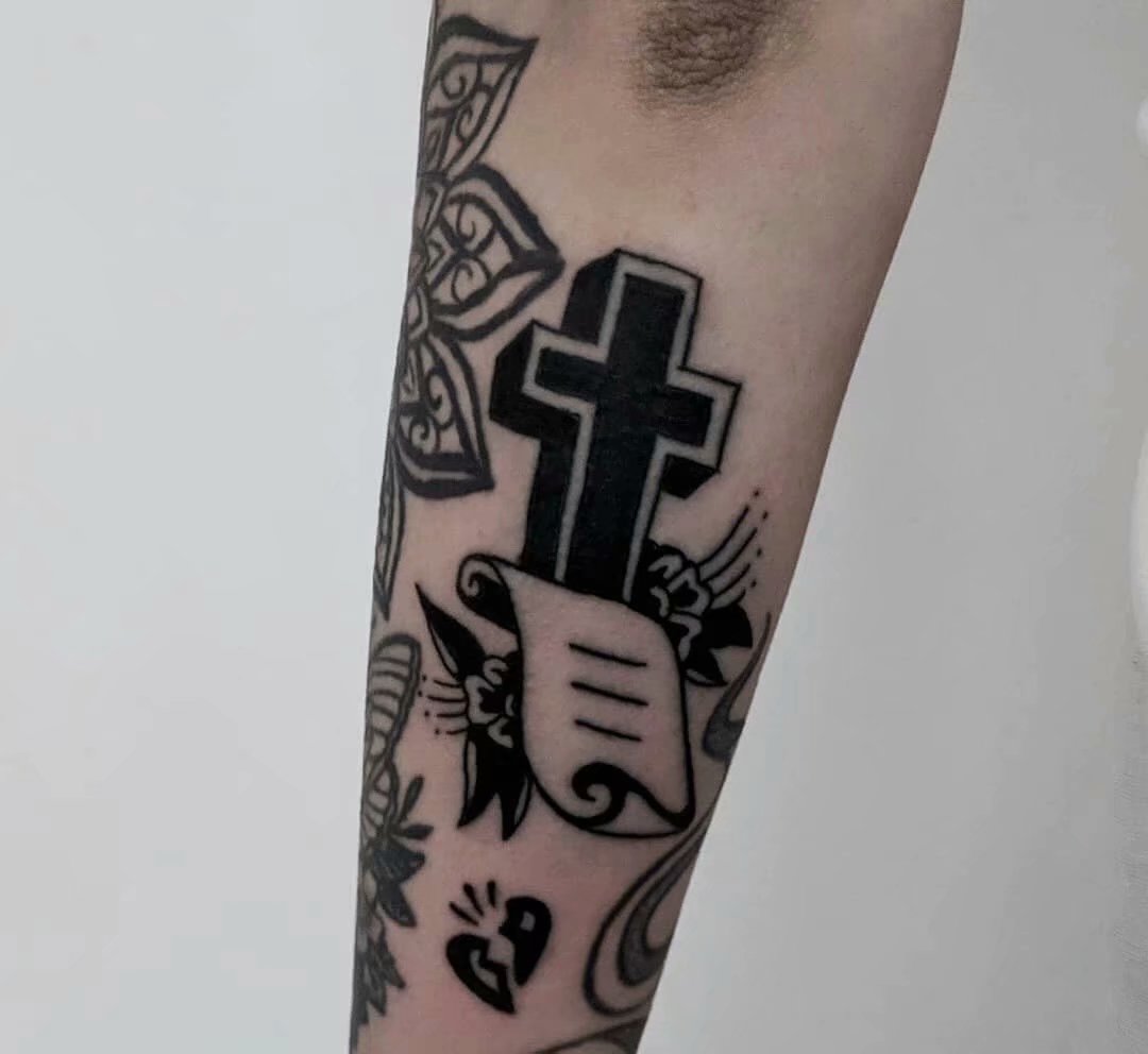 墨忆推荐|十字架纹身