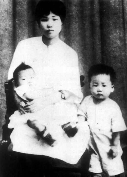 贺子珍照顾毛岸英4年，李敏回忆：哥哥和爸爸谈起过接妈妈来北京