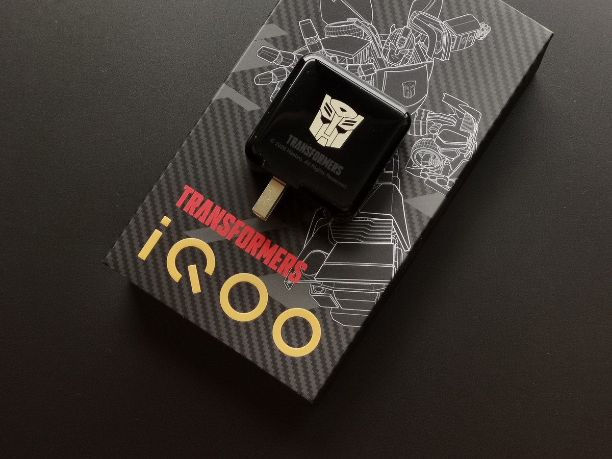 不做参数党，二十天深入体验告诉你：iQOO 3变形金刚版值得买吗？