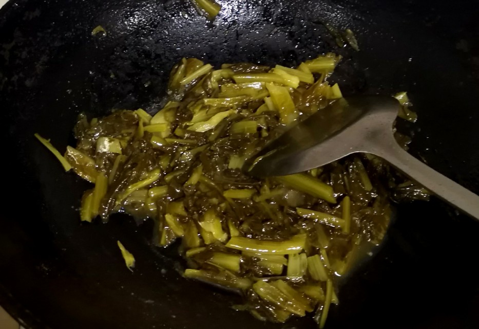 筋道好吃的浆水酸菜手工面，一顿一大锅连汤都不剩。
