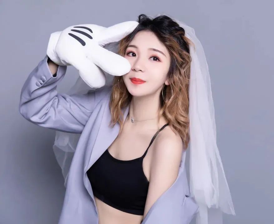 为什么有的主播能月入百万，怎么做直播才能赚钱？