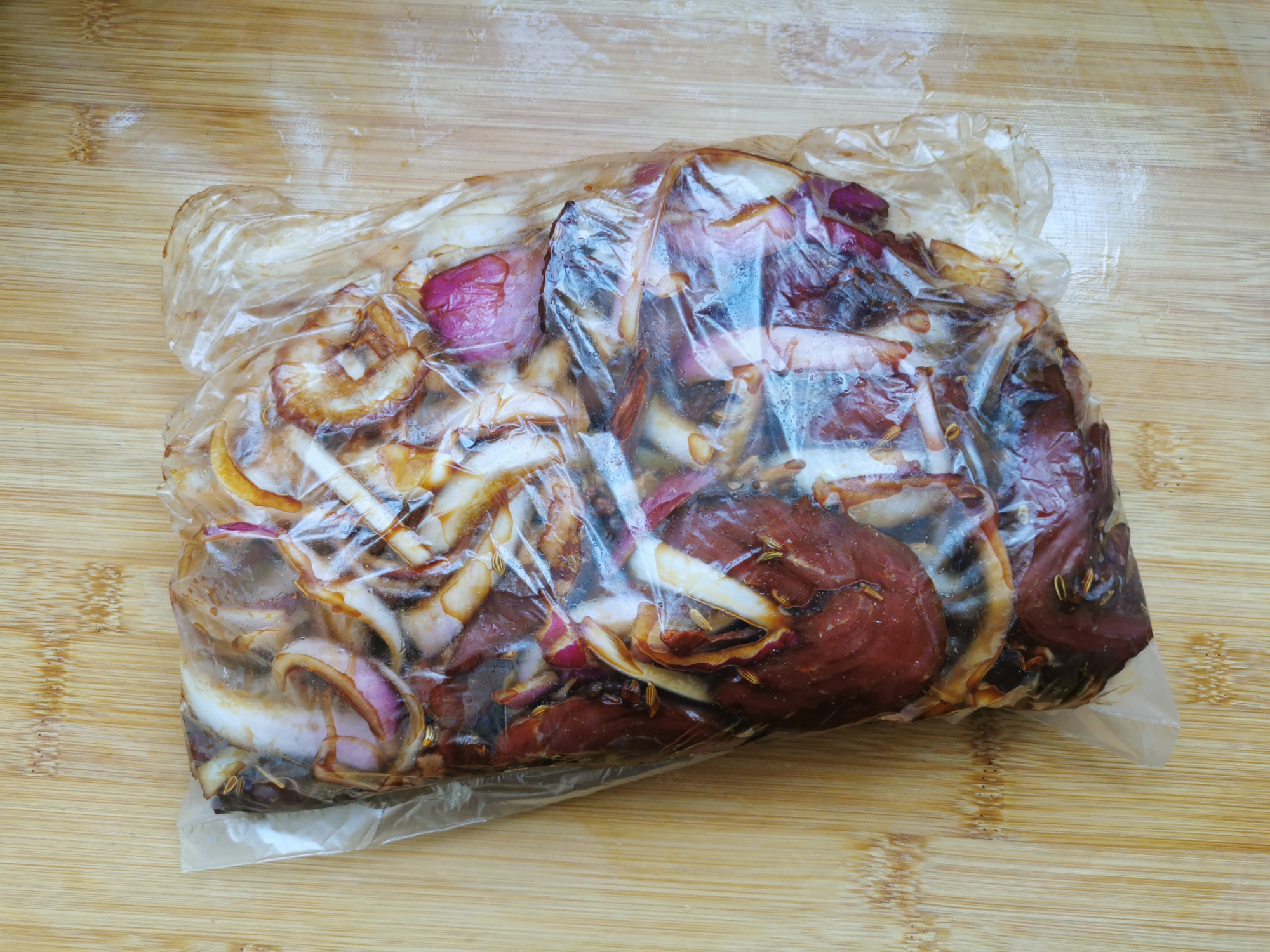 春季我家常吃这肉，高蛋白低脂肪，不炒不炖做一盘，直接手撕着吃