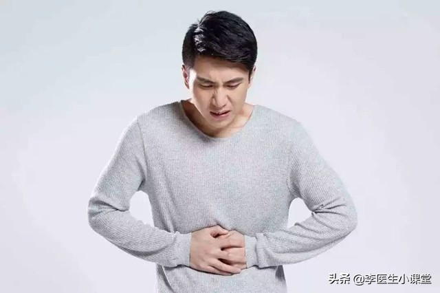 烧心反酸，反流性食管炎该怎么办？医生：这三类药物，效果极佳