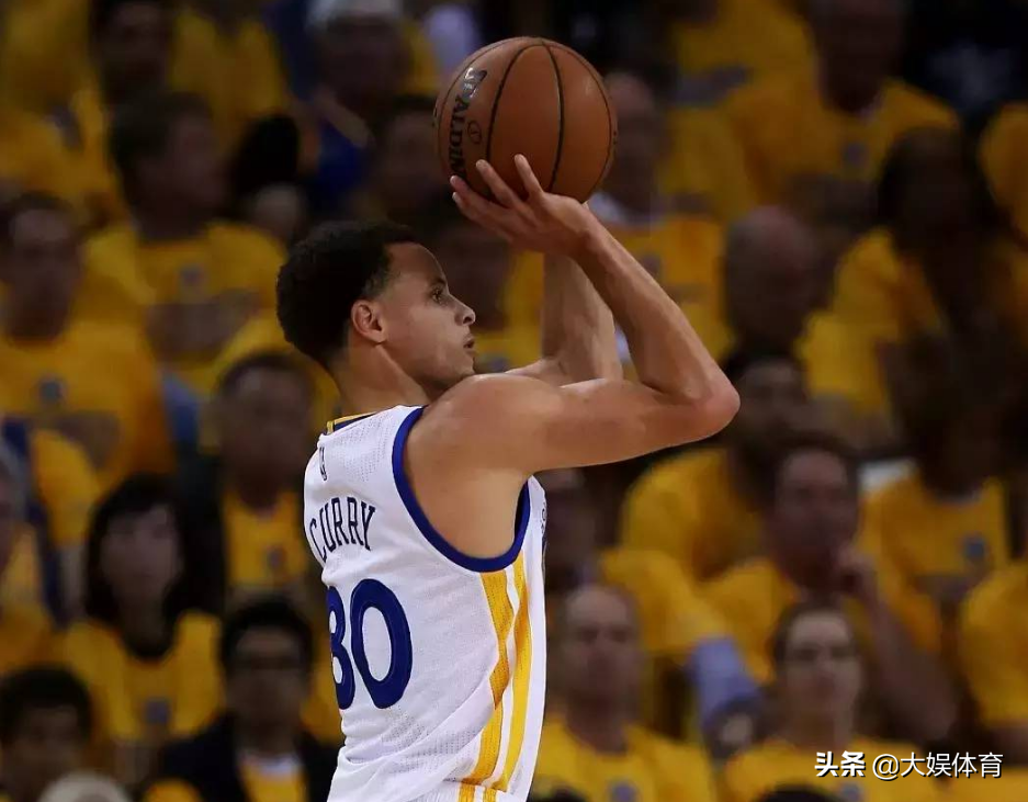 nba为什么设置薪金(唏嘘不已！为何维金斯要打养生篮球？同届榜眼从顶薪变成了114万)