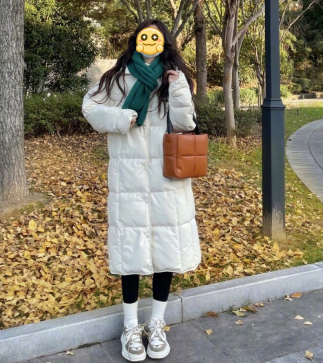 冬天穿衣怕显臃肿？8款韩式穿搭简单实用，“棉服+初冬”才是绝配