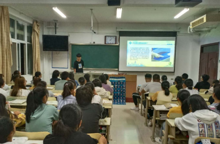 考不上大学不要愁，这些大专专业，毕业一样找到好工作