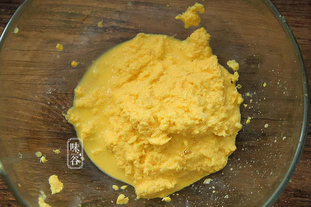 天冷就爱吃这早餐，不用醒面不发面，柔软筋道，一顿能吃3个