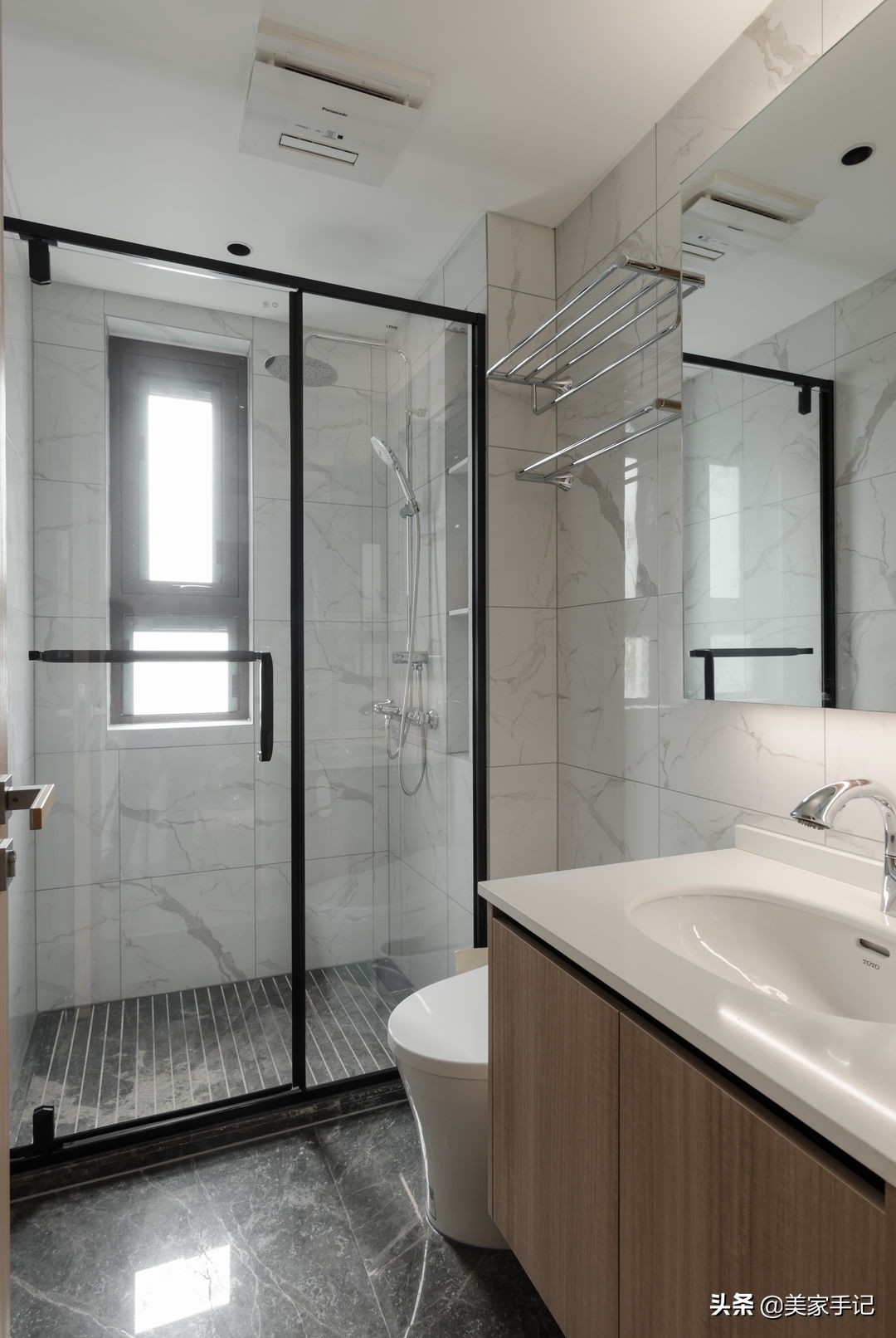 坚持极简主义的江苏夫妇，把家装修得一尘不染，看着都高级