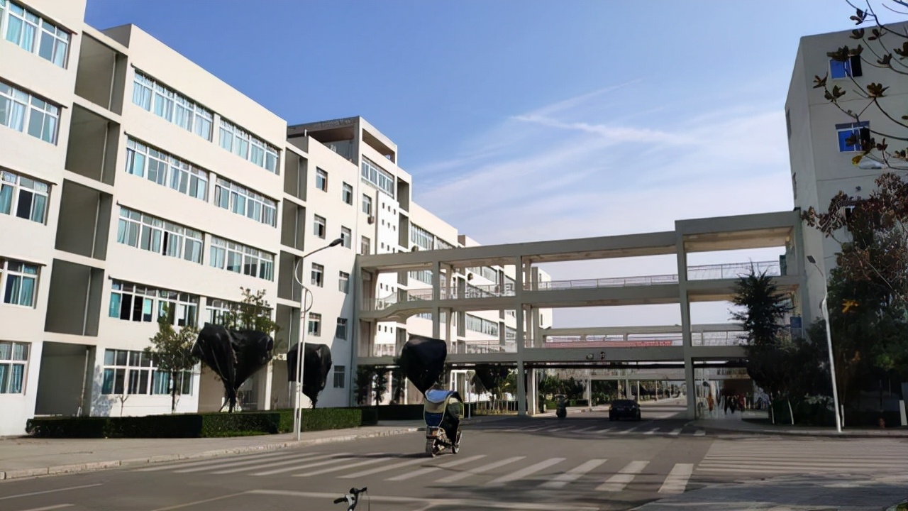 四川省7所师范高校录取分：其中4所理科500分以下也能考上