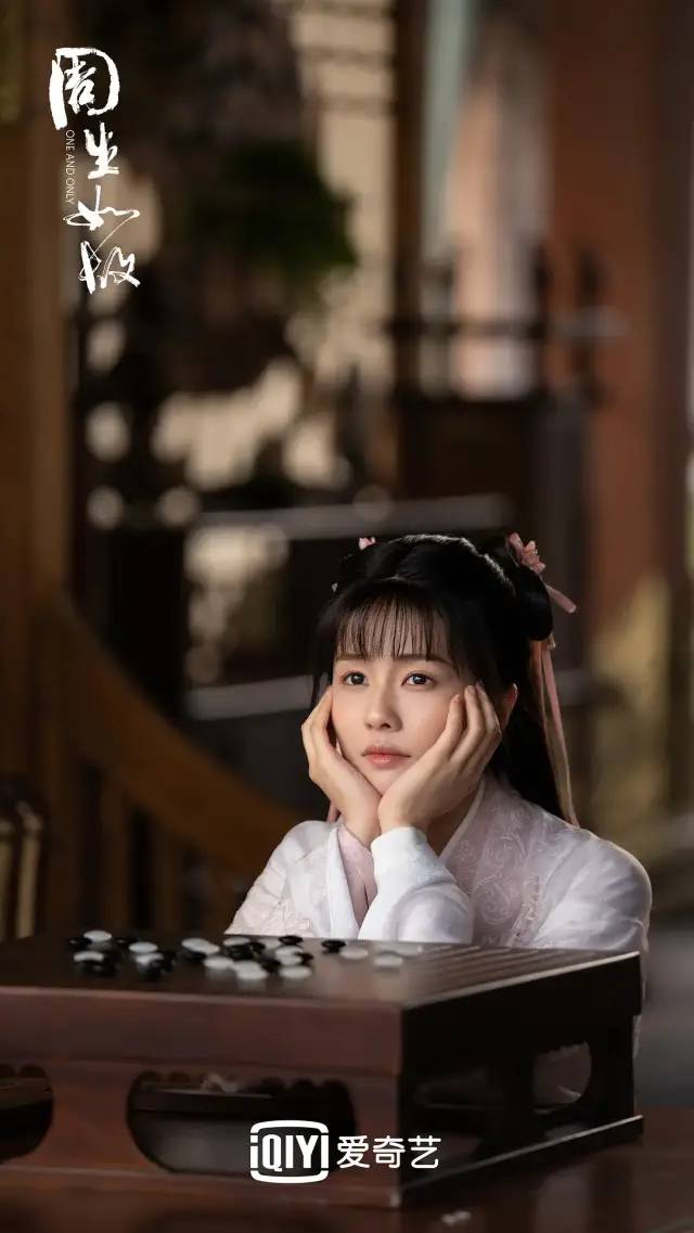 淘宝十大女模特排行榜：从电商模特到一线明星的华丽转身