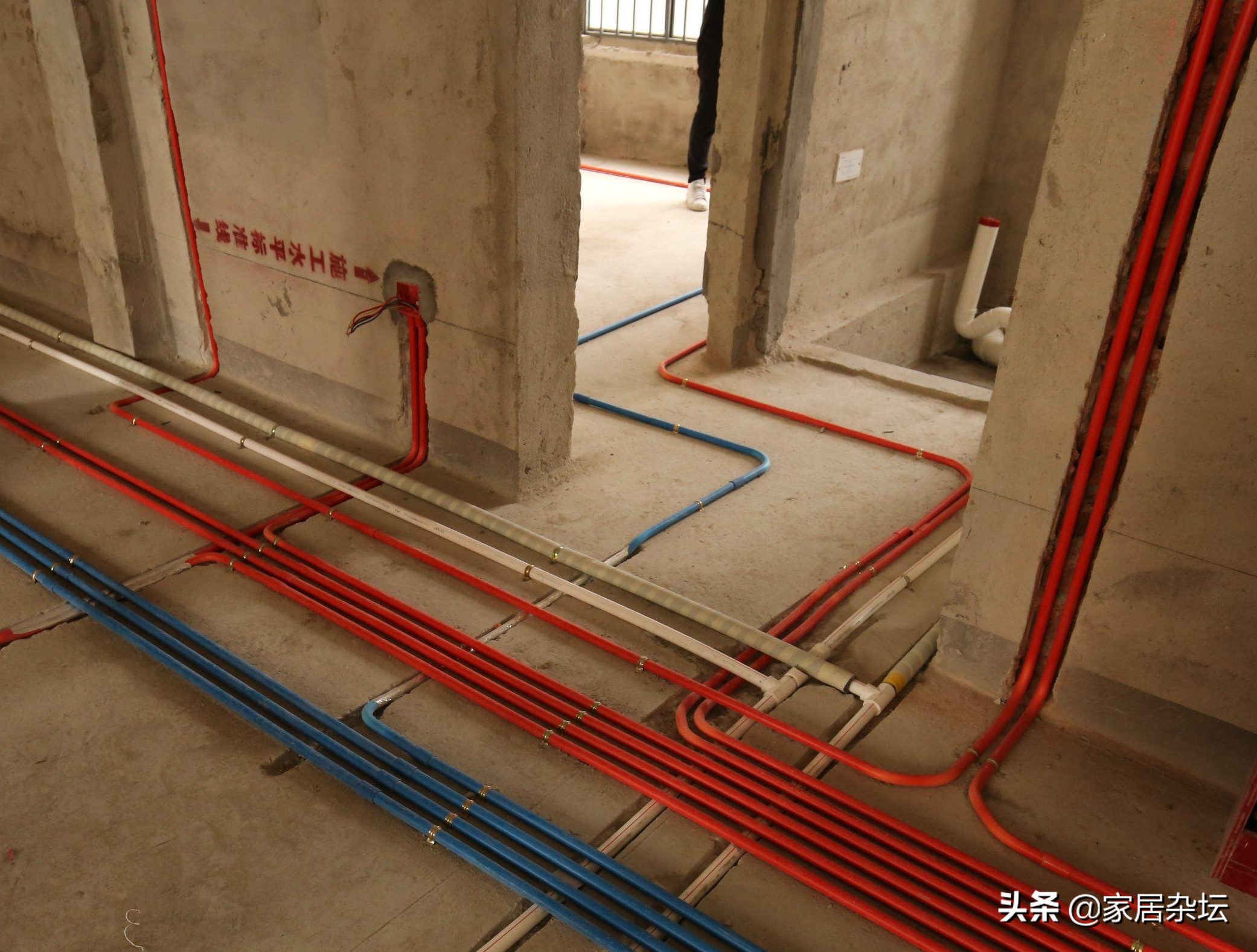 装修套路多，常见的4种水电改造套路，不但不实用而且费用高