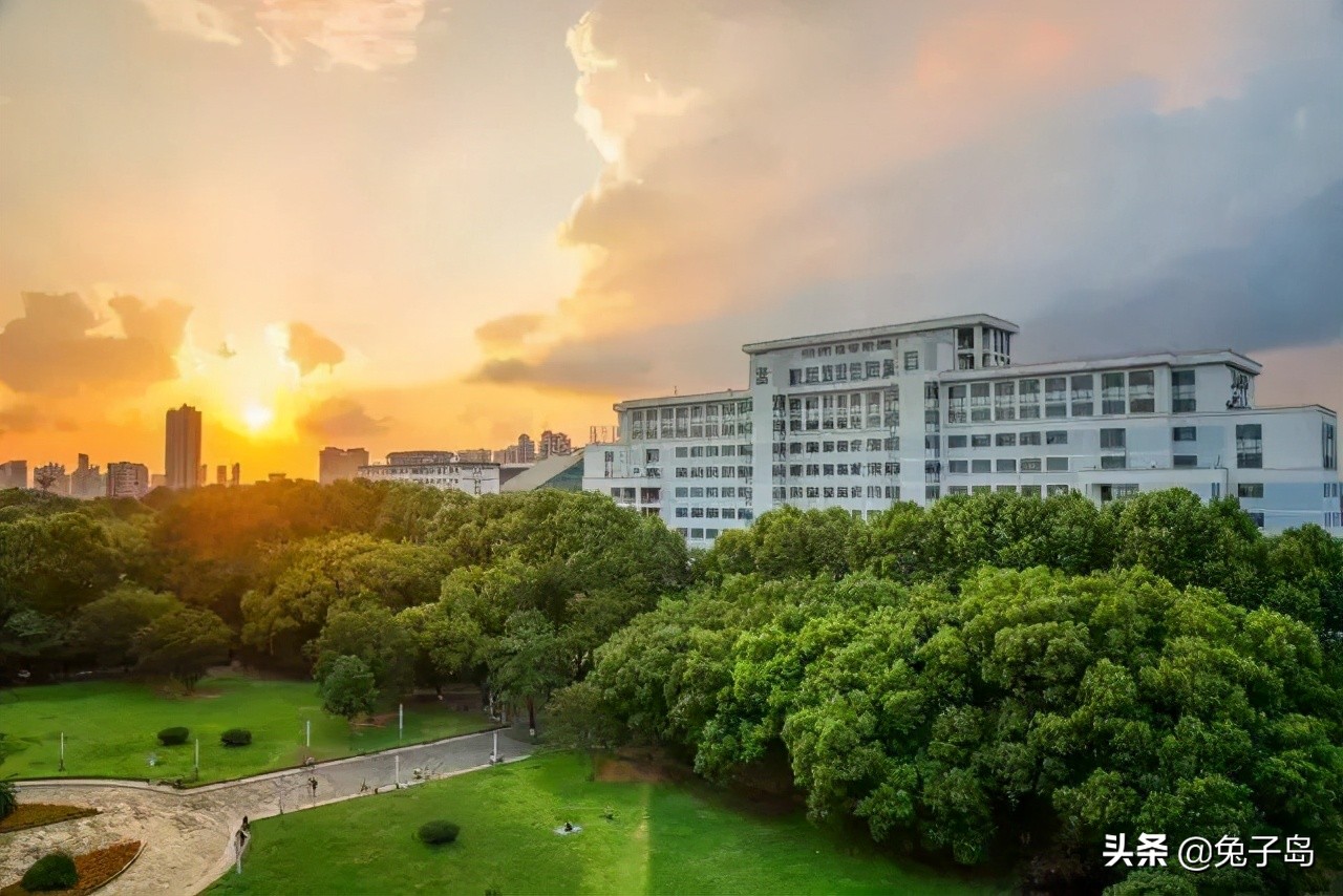 最新出炉:2021年中国师范类大学排名,北京师范大学领跑