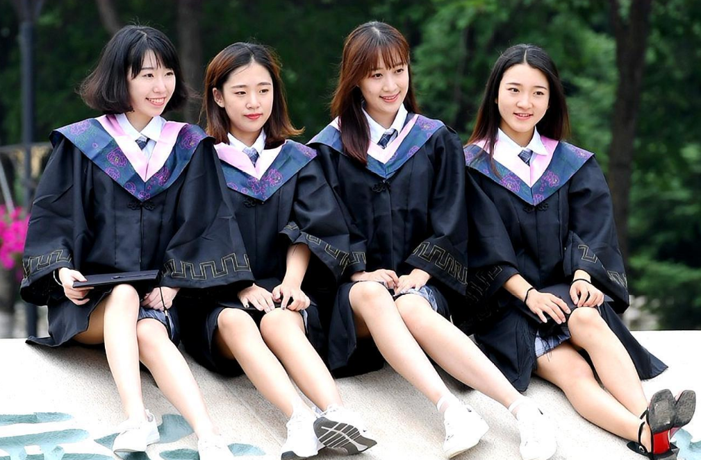 大学学费能有多贵？这所院校学费高达15万，只有两个专业