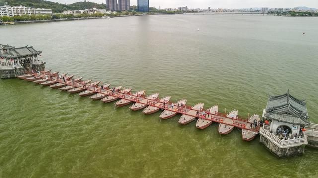 中国最早的启闭式桥梁，潮州城市地标建筑，广济桥