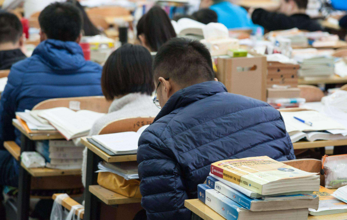 同样是专科，单招进VS高考进差距不是一星半点，希望你没选错