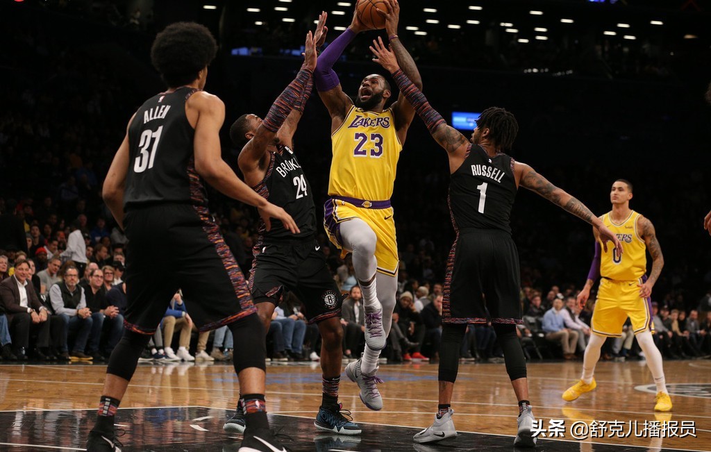 nba板凳席为什么穿卫衣(揭开真相，为何NBA球员下场后要立刻穿上外套，难道球馆太冷了？)