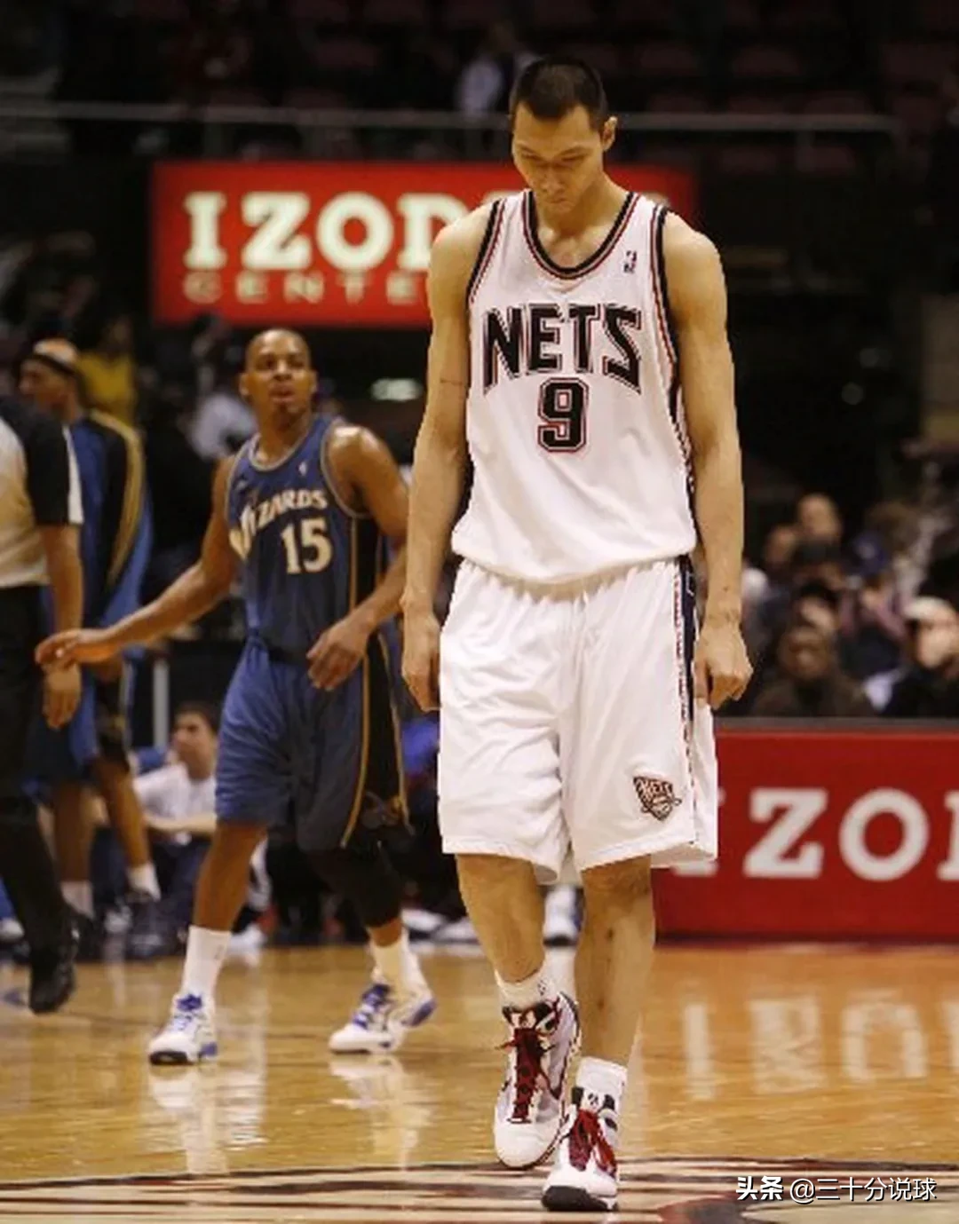 易建联在nba为什么没成功(易建联并不成功的五年NBA生涯，写满了遗憾和坏运气)