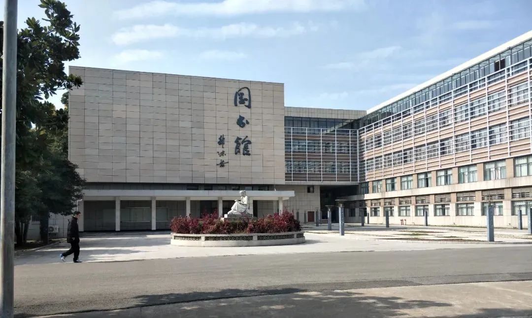 安徽财经大学 | 走进美丽校园，感受温暖与宁静