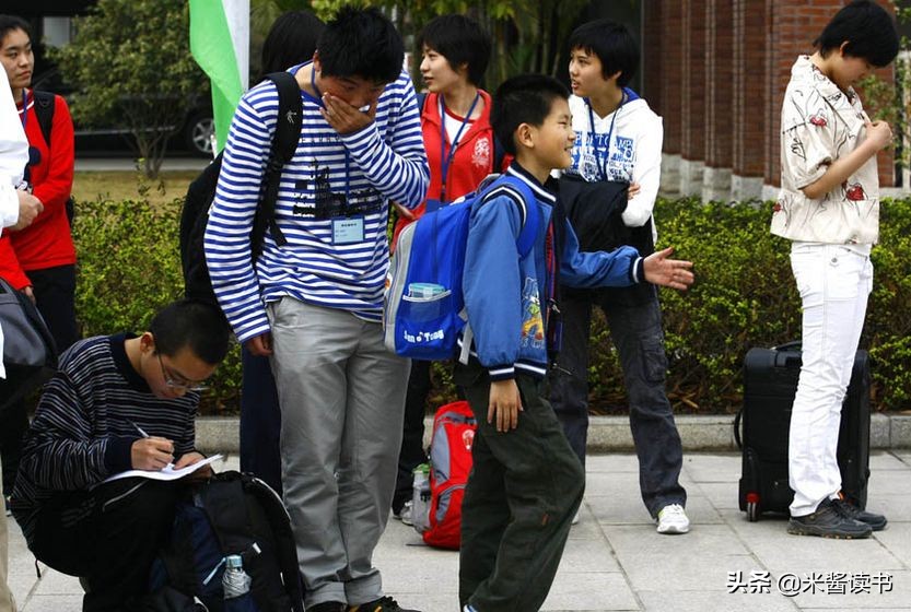 10年前，那个7岁读初中，10岁高考上南科大的神童，如今怎样