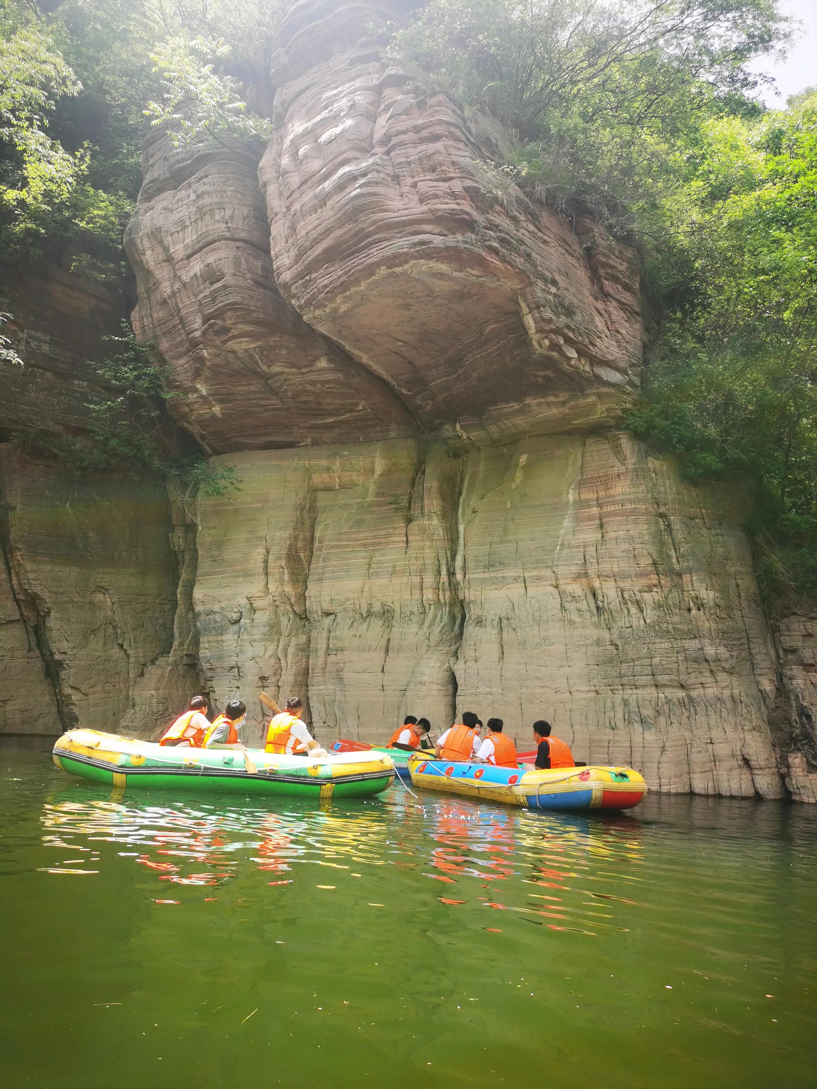 龙潭大峡谷在哪(洛阳龙潭大峡谷,古海奇峡地质画廊,景色不输红石峡,却