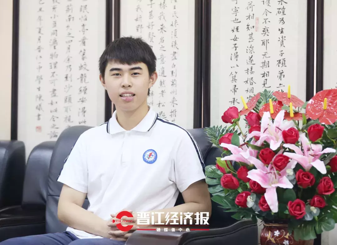 晋江高考第一名！文科：范伟骏（一中）理科：罗宇标（季延）