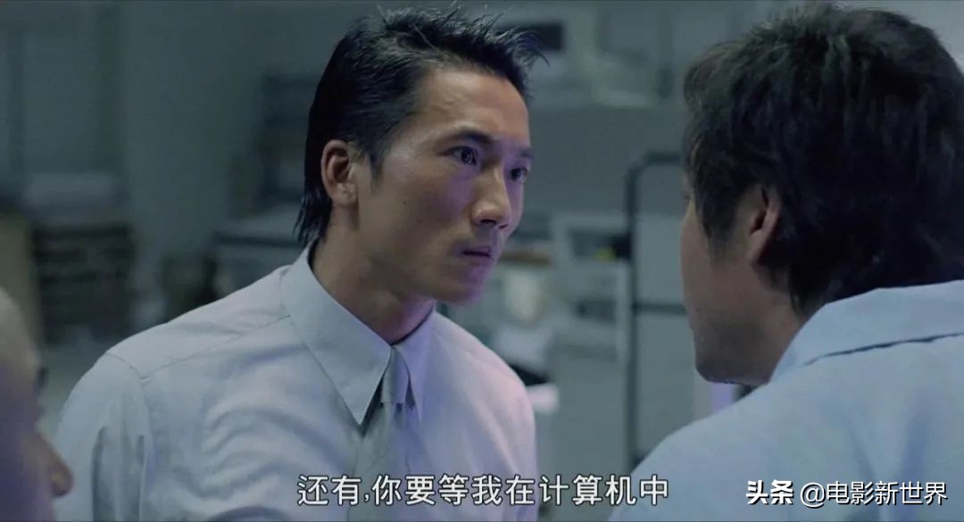《目露凶光》：银幕好人刘青云最佳反派角色，疯起来连自己都杀