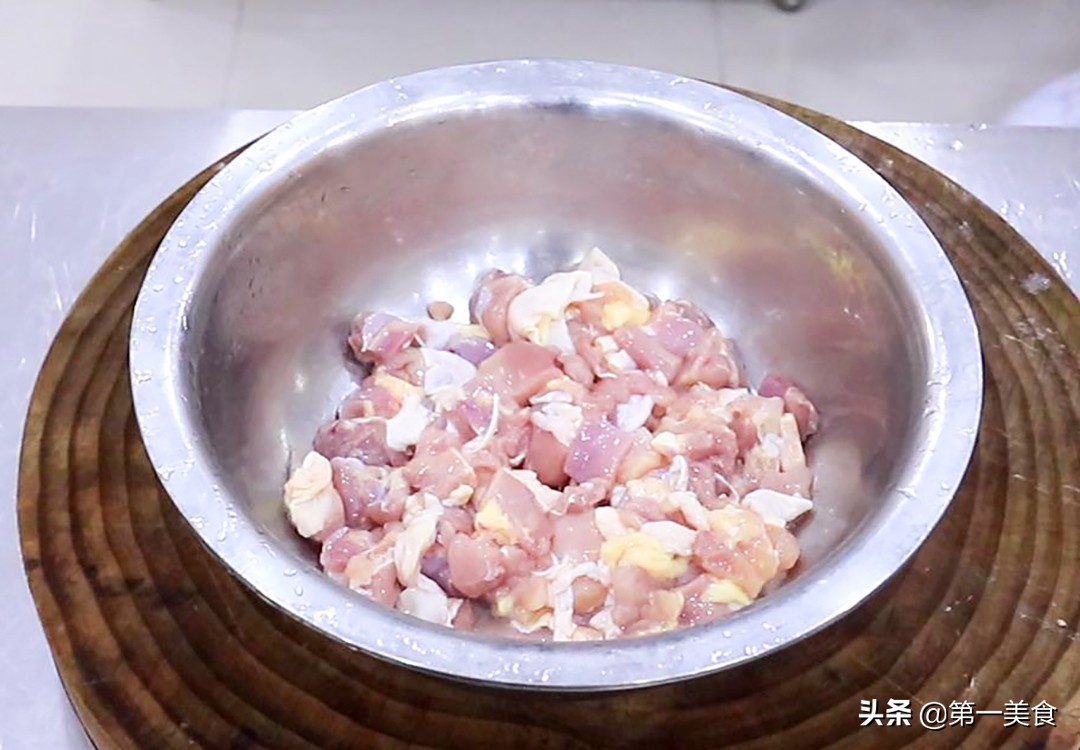 宮保雞丁咋做,宮保雞丁咋做宮保雞丁的做法
