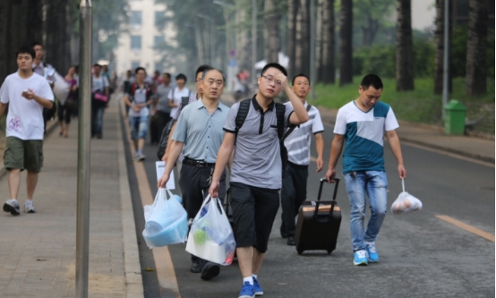 选大学选“本省”还是“外省”，两者差别很大，聪明的学生这样选