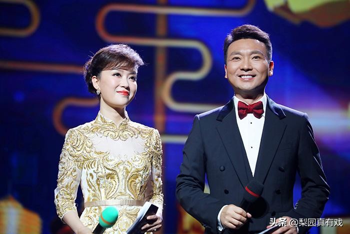 河南有一档25岁的王牌节目，很多人因此记住了“庞晓戈”这个名字