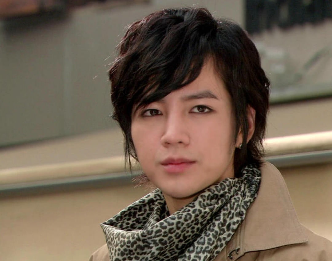 7岁养家还债,靠《原来是美男》爆火,后为何却对中国粉丝爆粗?